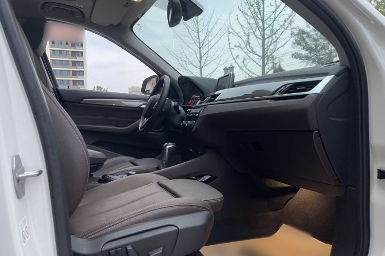 BMW X1 2019 car image #11