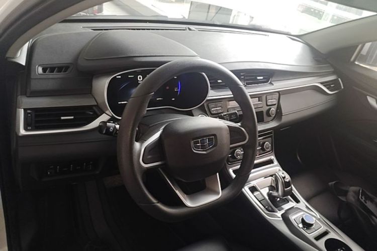 GEELY Emgrand New Energy 2019 #10 GEELY Emgrand New Energy 2019 car image #10