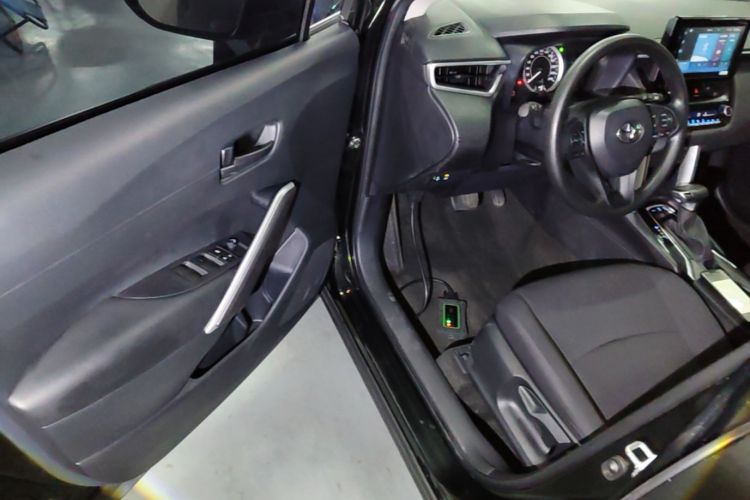 Toyota Corolla Cross 2023 car image #16