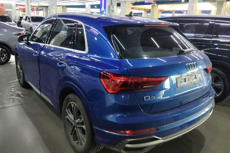 Audi Q3 2020 صورة سيارة #5