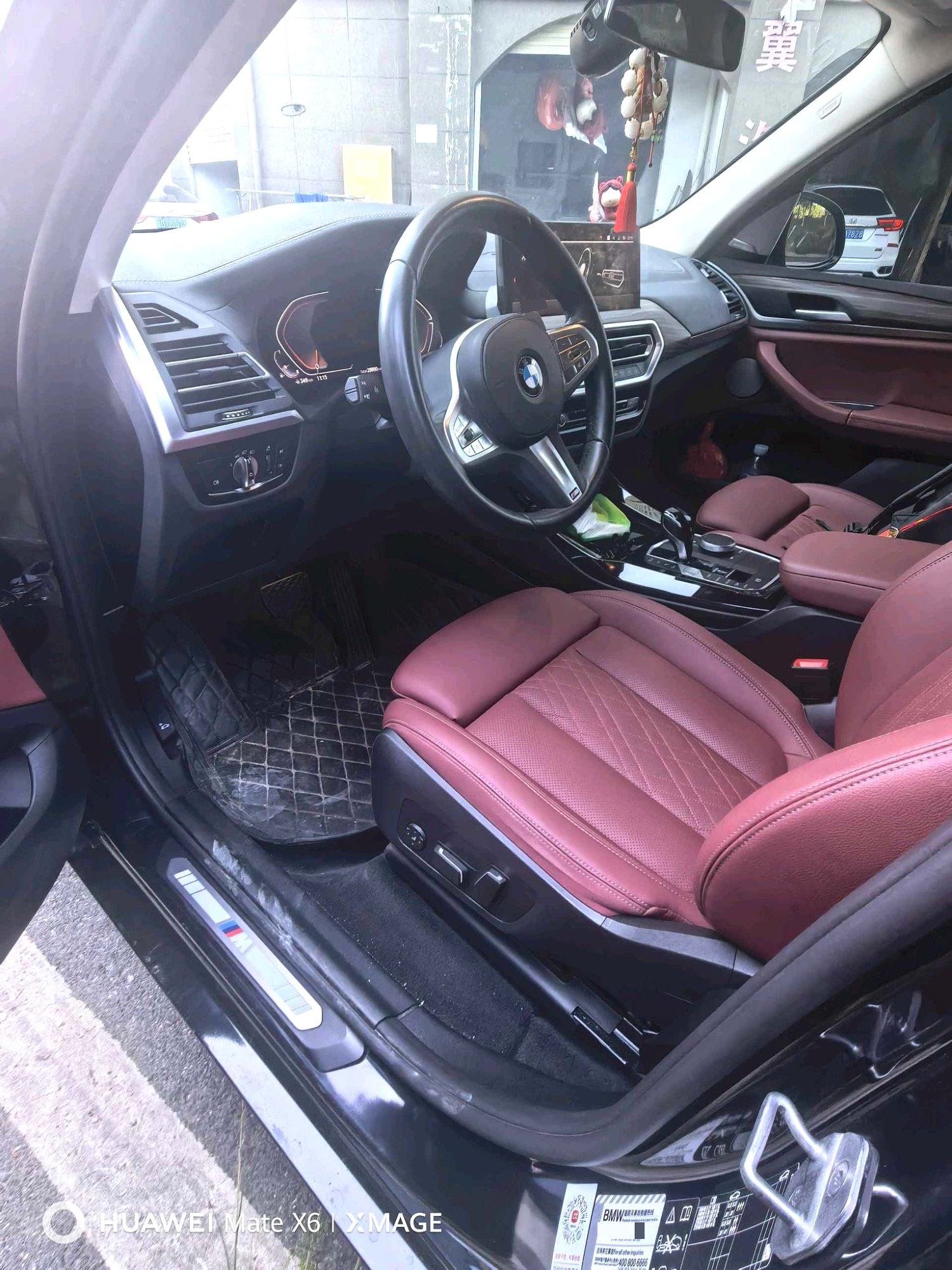 BMW X3 2024 car image #2