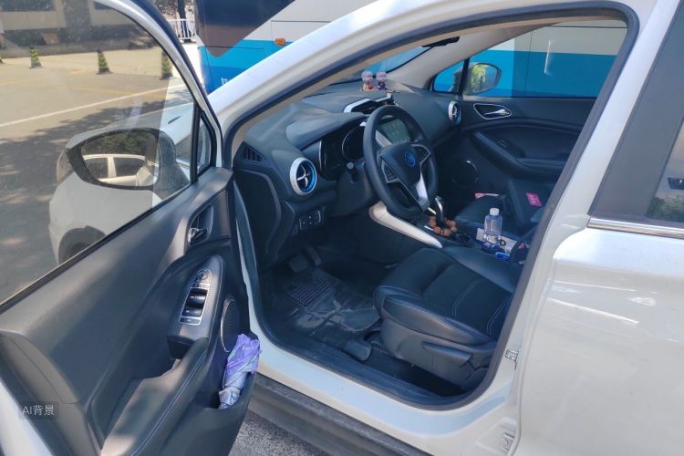 BYD Yuan New Energy 2019 immagine di auto #18