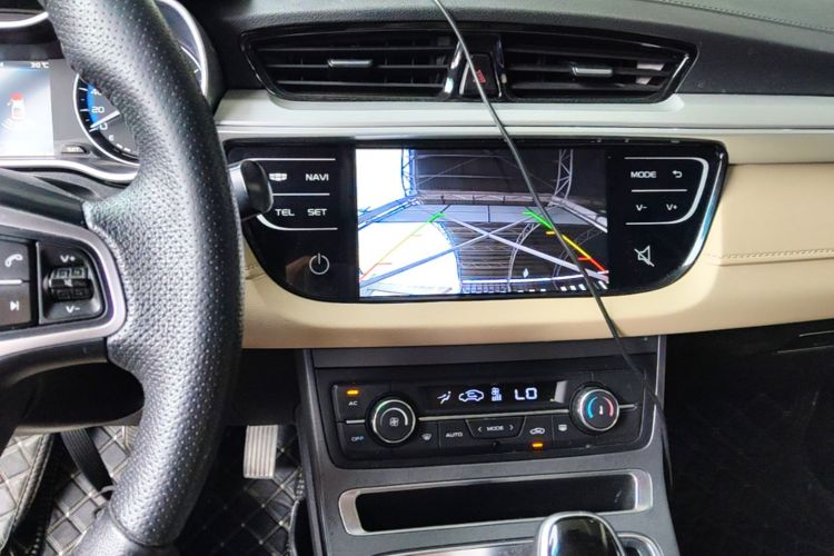 GEELY Emgrand 2018 #13 GEELY Emgrand 2018 car image #13