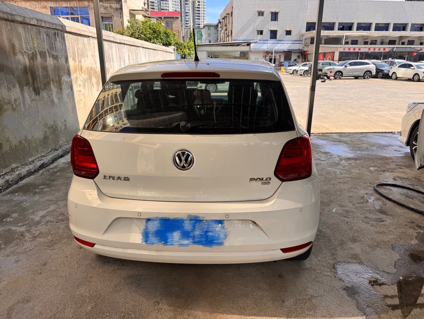 Volkswagen Polo 2019 car image #3