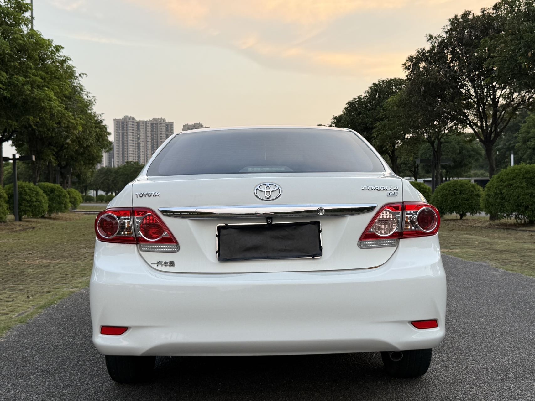 Toyota Corolla 2013 immagine di auto #4