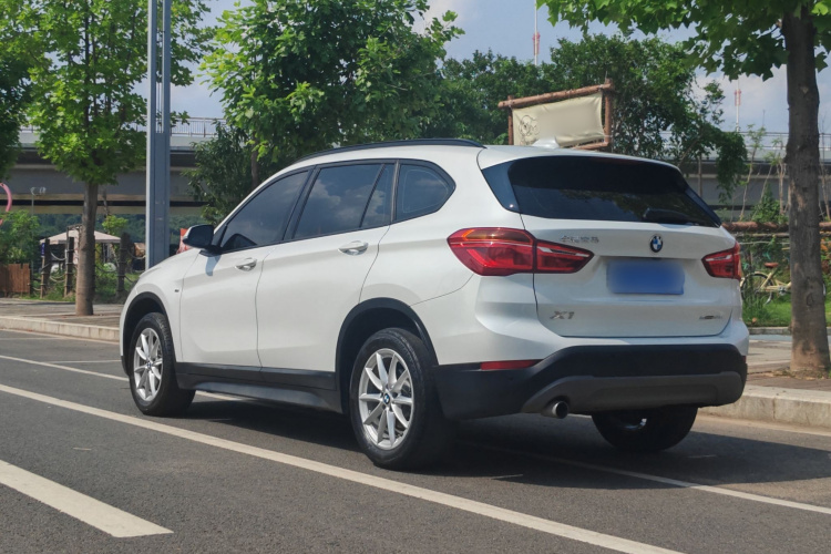 BMW X1 2018 immagine di auto #9