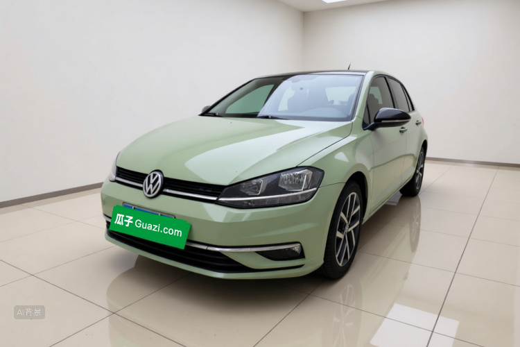 Volkswagen Golf 2018 car image #2