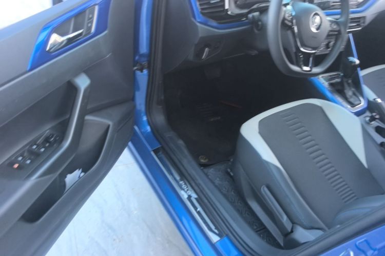 Volkswagen Polo 2019 car image #16