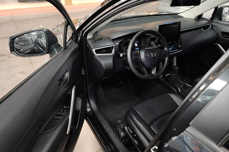 Toyota Corolla Cross 2023 car image #16