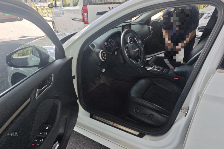 Audi A3 2018 car image #18
