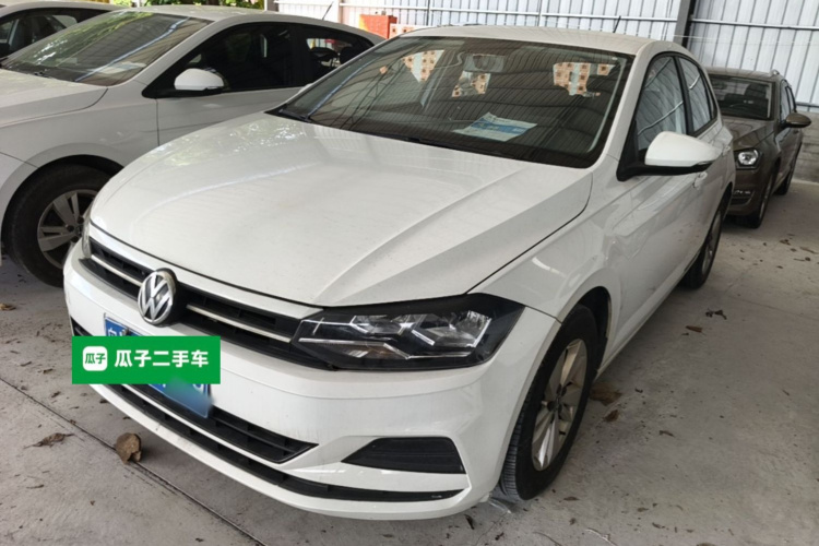 Volkswagen Polo 2023 car image #2