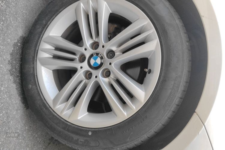 BMW 3 Series 2016 car image #9