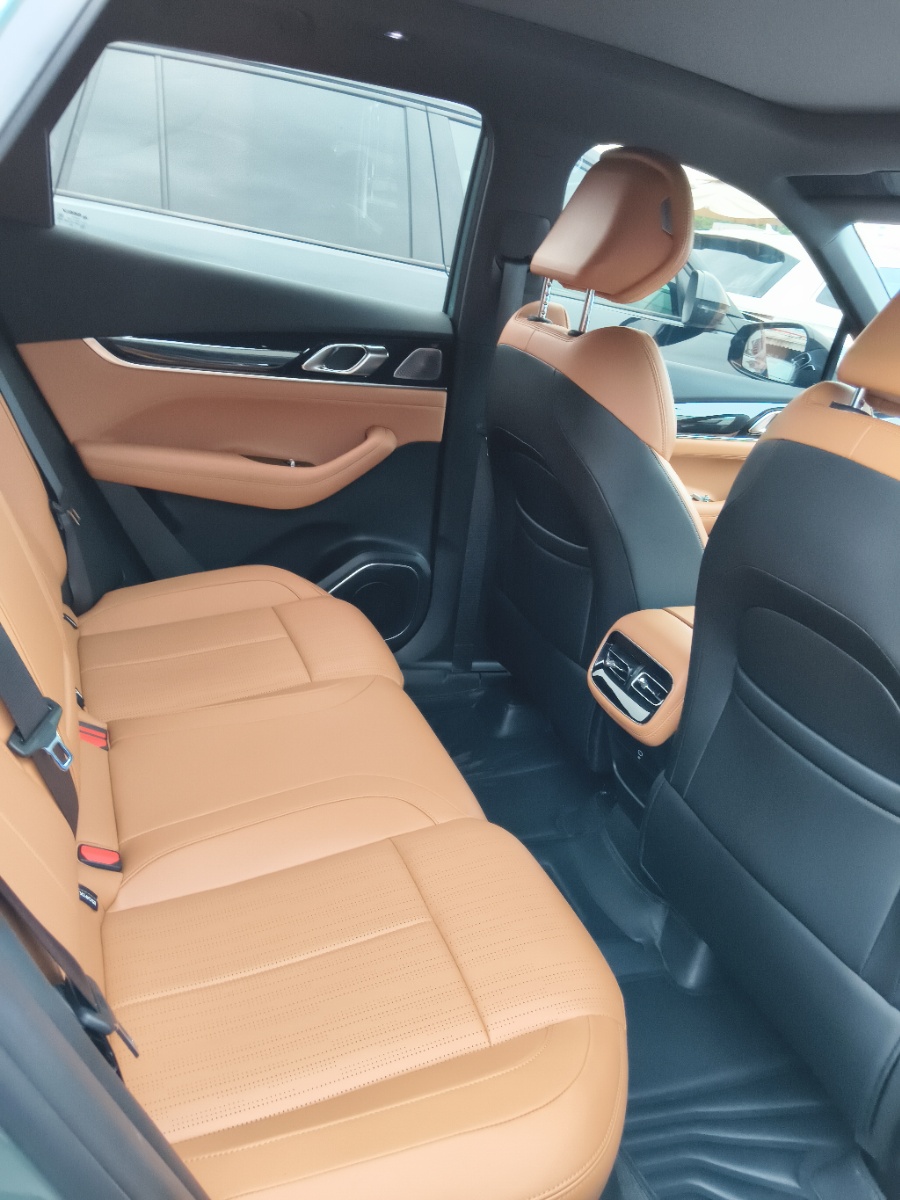 GEELY Boyue L 2025 #5 GEELY Boyue L 2025 car image #5