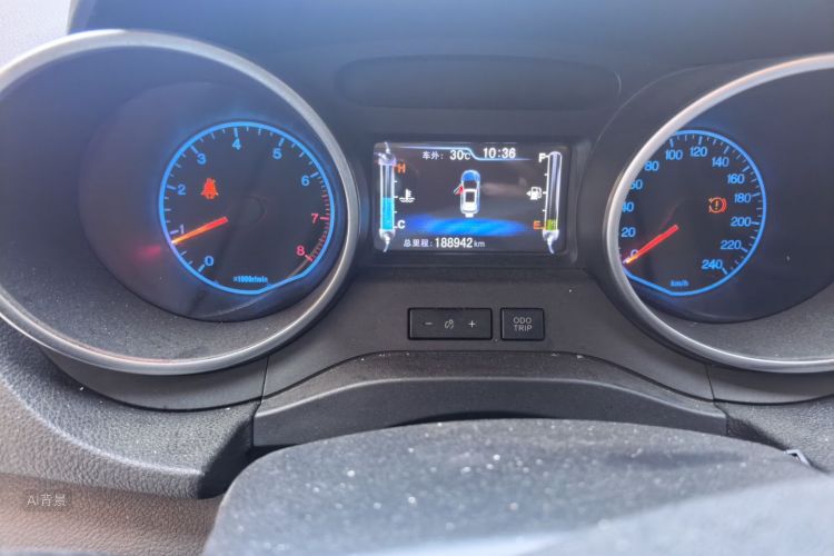 BYD Yuan 2017 #14 BYD Yuan 2017 car image #14