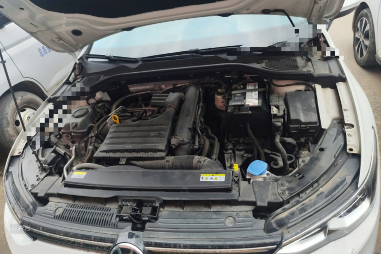 Volkswagen Golf 2021 car image #22