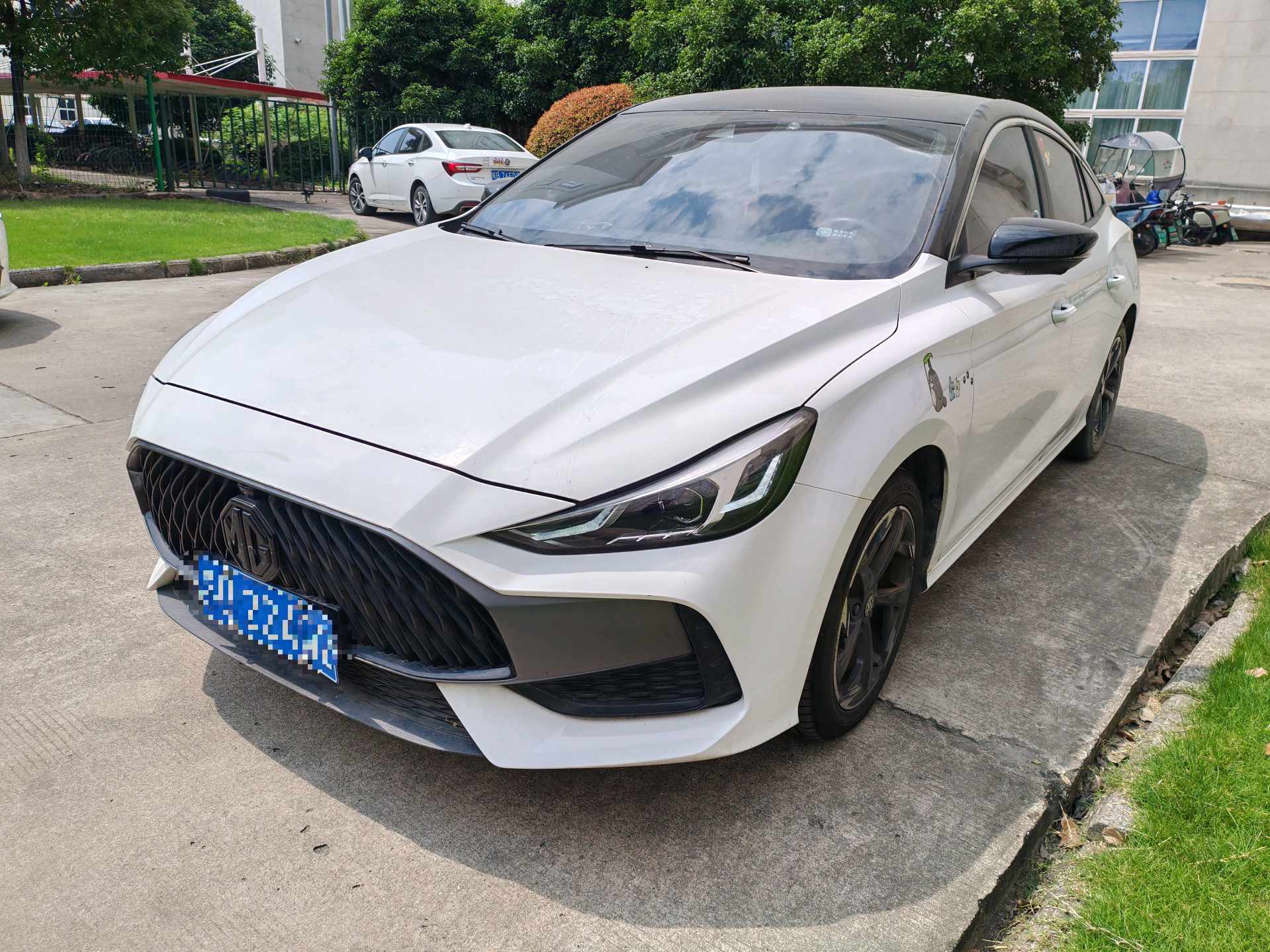 MG 5 2022 immagine di auto 