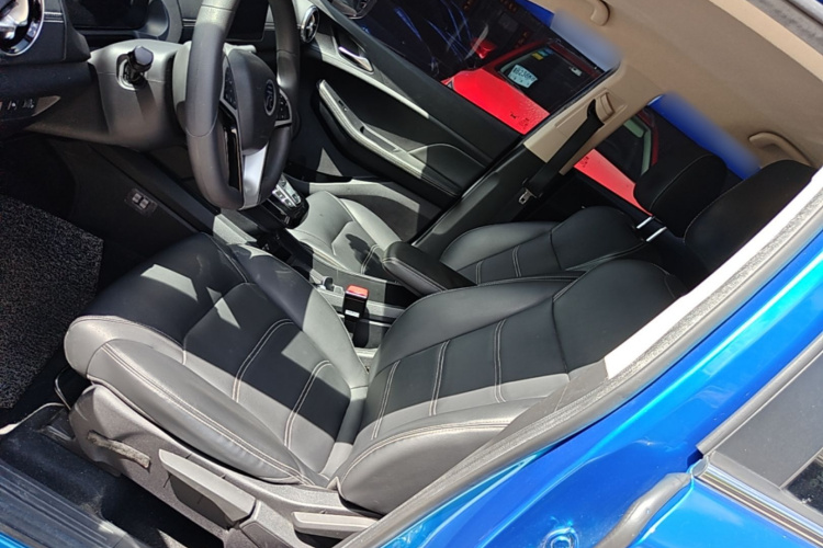 BYD Yuan New Energy 2019 car image #15