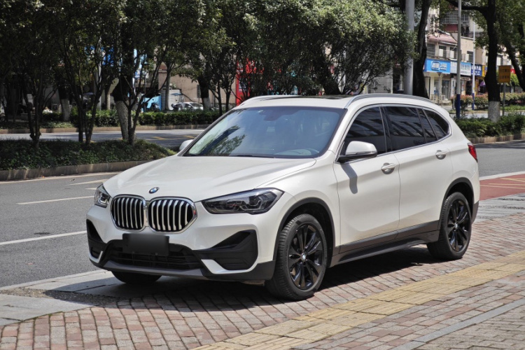 BMW X1 2021 #2 BMW X1 2021 car image #2