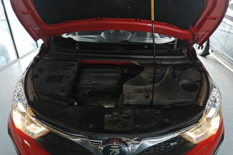 BYD Yuan 2016 #20 BYD Yuan 2016 car image #20