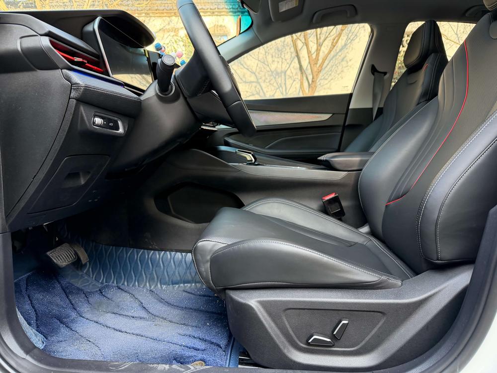 GEELY Binray 2023 car image #13