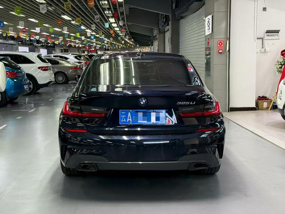 BMW 3 Series 2020 صورة سيارة #4