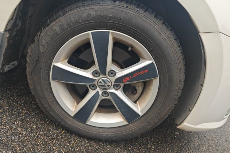 Volkswagen Lavida 2016 car image #9