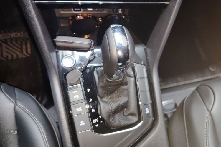 Volkswagen Tharu 2022 car image #16