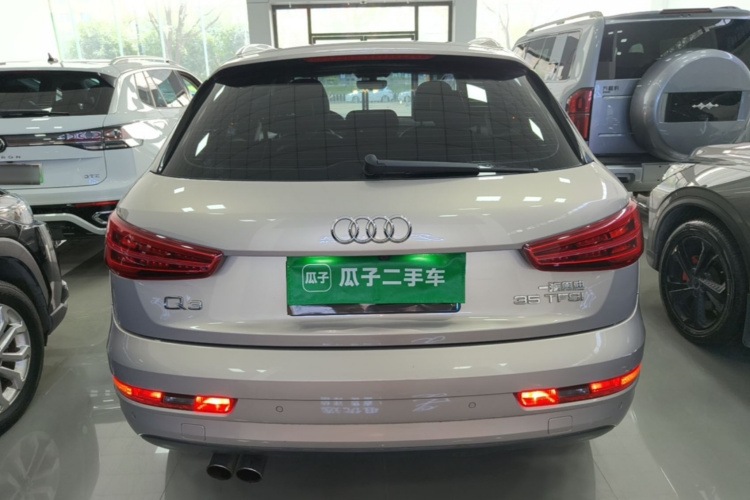 Audi Q3 2019 car image #6