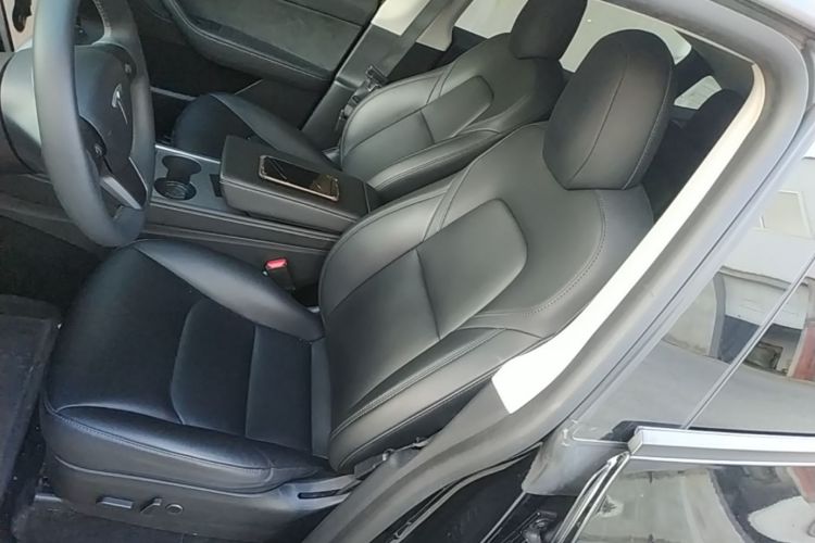 Tesla Model Y 2021 #15 Tesla Model Y 2021 car image #15