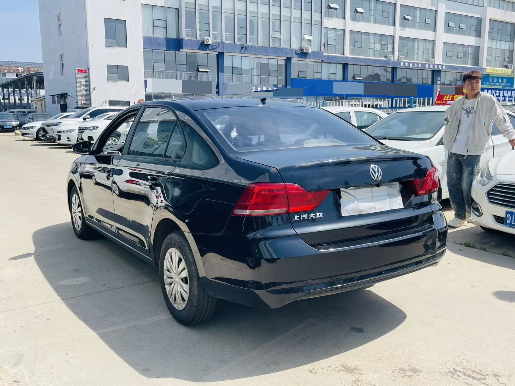 Volkswagen Santana 2021 صورة سيارة #4