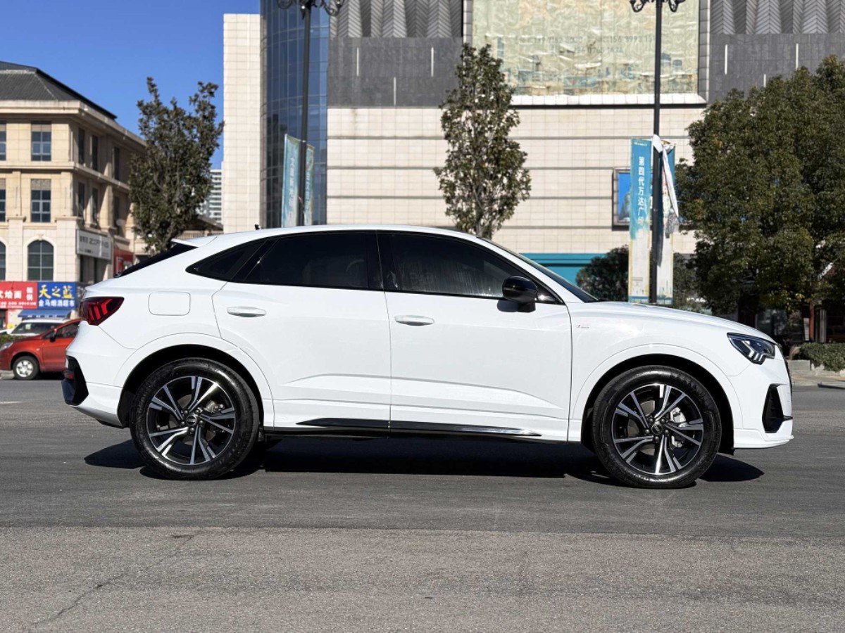 Audi Q3 Sportback 2022 car image #3