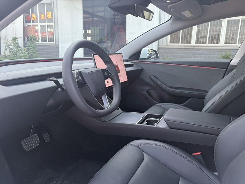 Tesla Model 3 2025 #4 Tesla Model 3 2025 car image #4