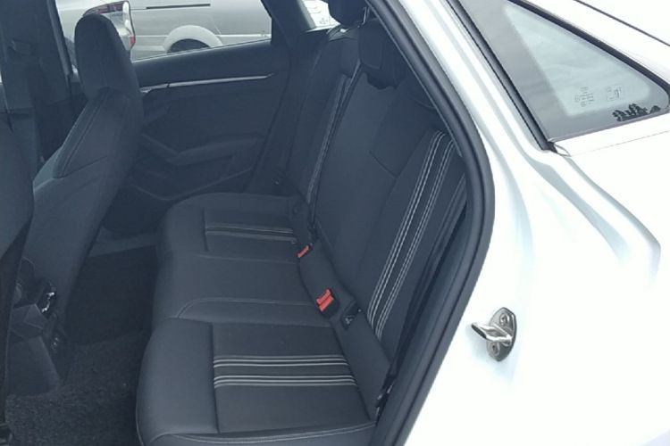 Audi A3 2024 car image #13