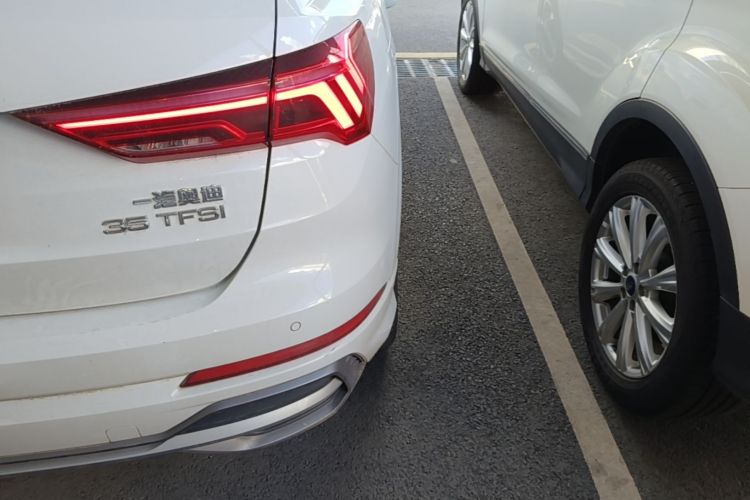 Audi Q3 2023 #8 Audi Q3 2023 car image #8