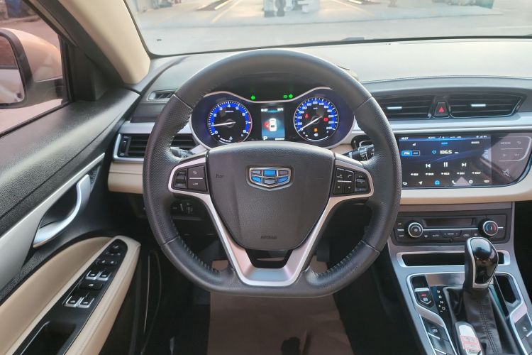 GEELY Emgrand 2019 car image #16