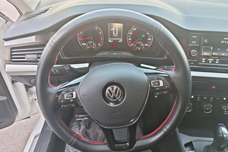 Volkswagen Lavida 2020 #11 Volkswagen Lavida 2020 car image #11