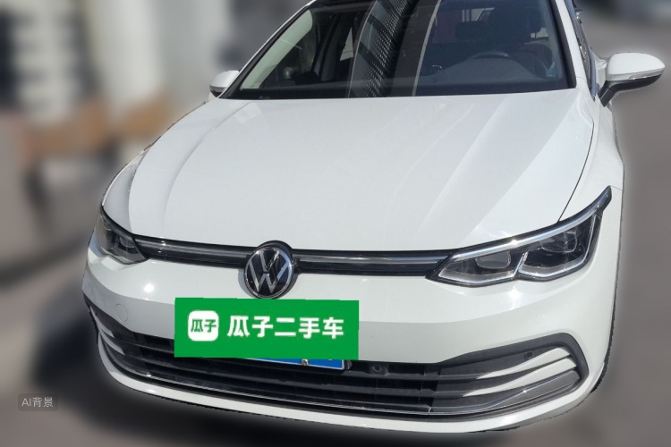 Volkswagen Golf 2021 car image #3