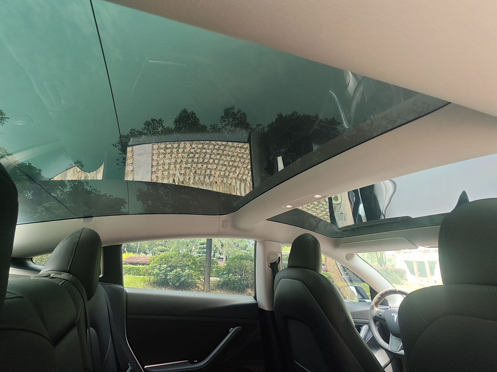 Tesla Model 3 2020 car image #15