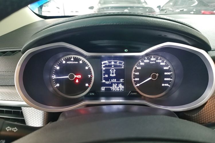 GEELY Emgrand GS 2016 car image #12