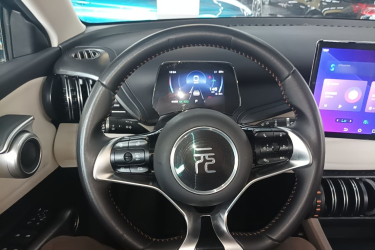 BYD Yuan Plus 2023 immagine di auto #11