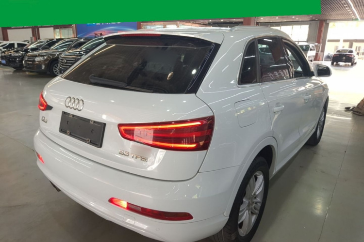 Audi Q3 2016 car image #7