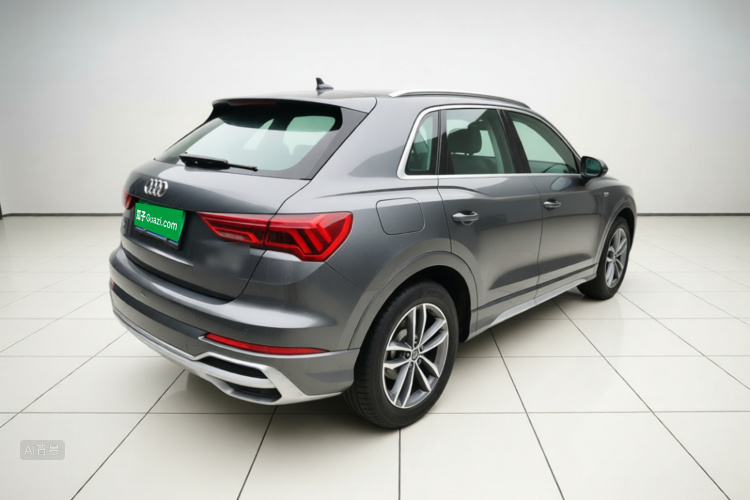 Audi Q3 2021 car image #7