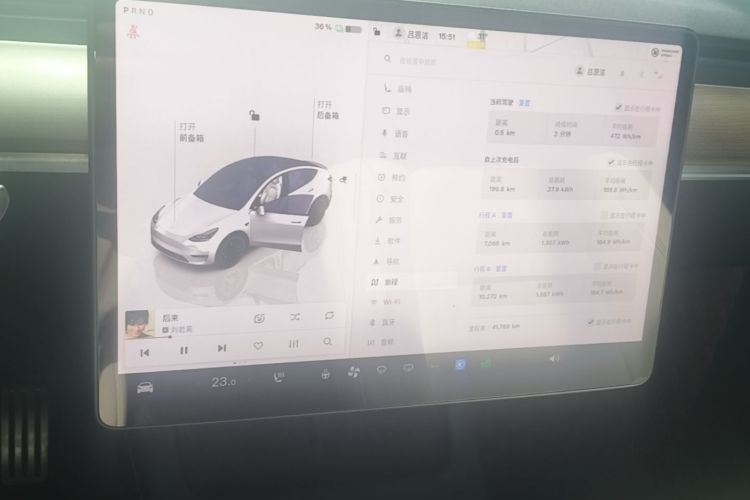 Tesla Model Y 2022 #13 Tesla Model Y 2022 car image #13