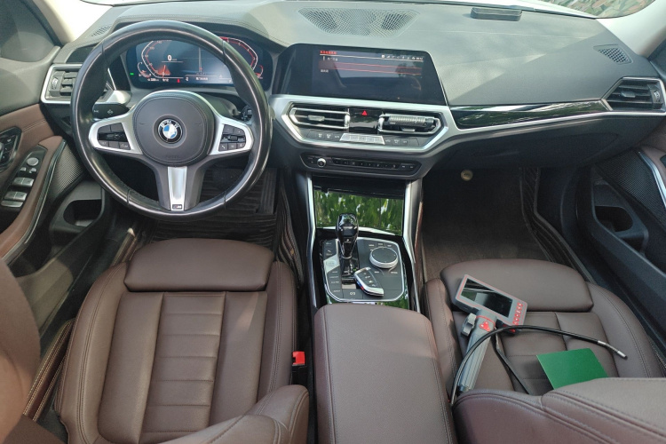 BMW 3 Series 2020 #12 BMW 3 Series 2020 car image #12