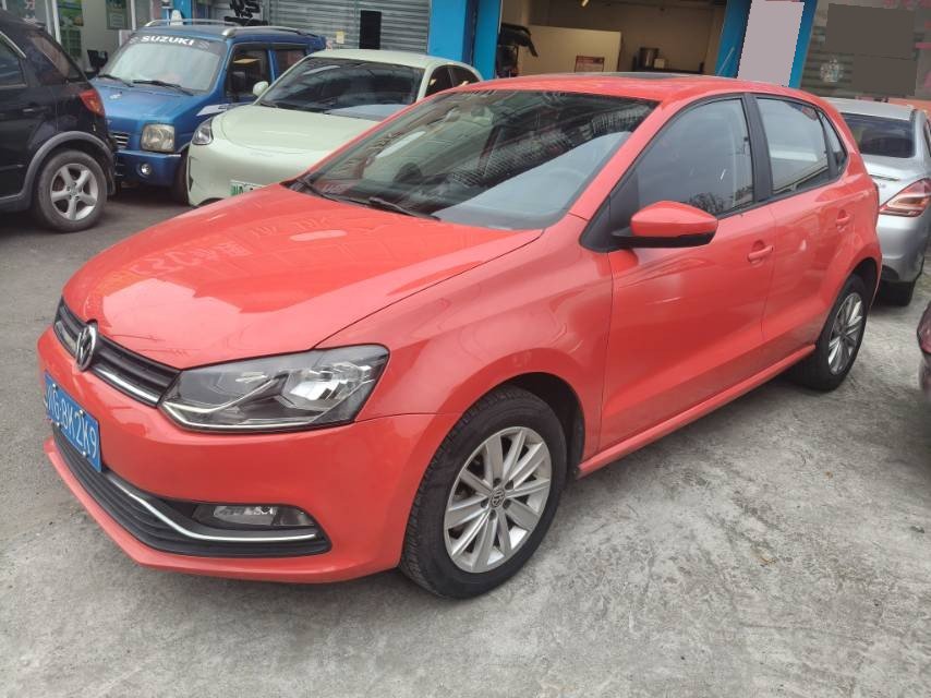 Volkswagen Polo 2015 Volkswagen Polo 2015 car image