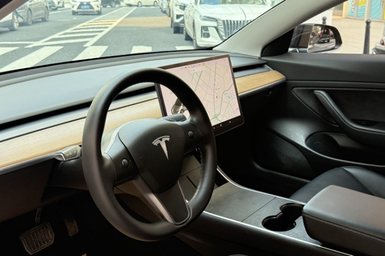 Tesla Model 3 2020 #10 Tesla Model 3 2020 car image #10