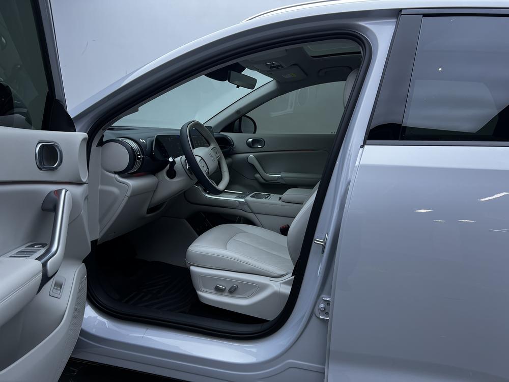 2026 #17 2026 immagine di auto #17