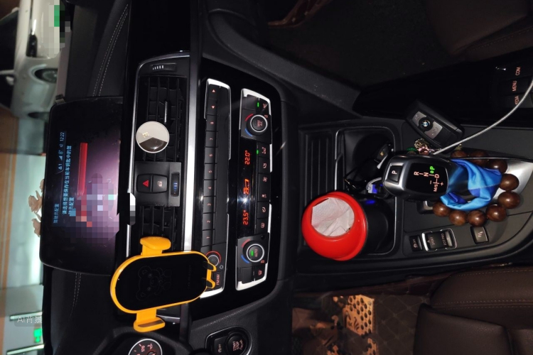 BMW 3 Series 2018 car image #15