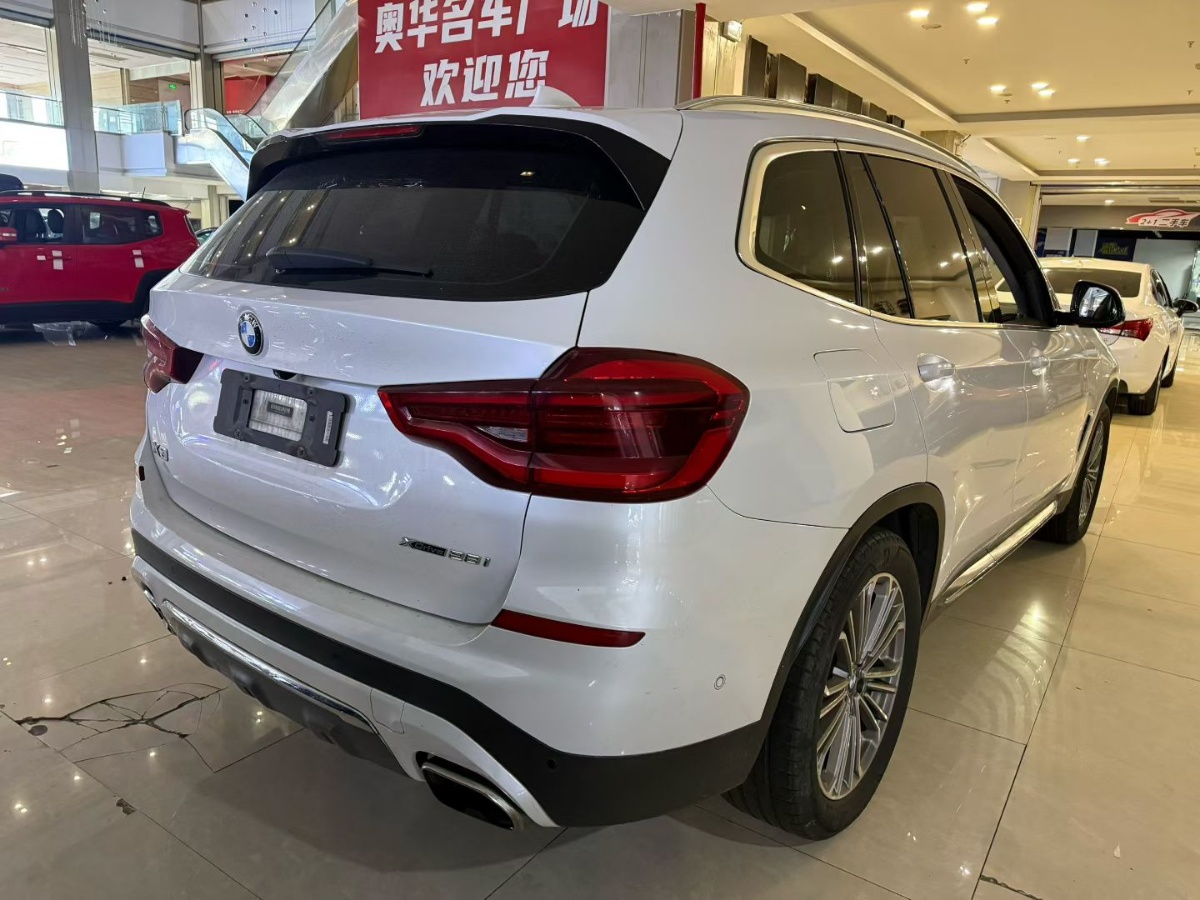 BMW X3 2019 car image #6