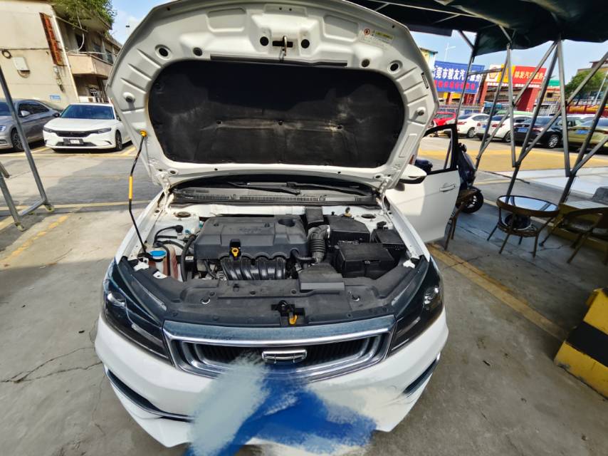 GEELY Emgrand 2019 #2 GEELY Emgrand 2019 car image #2